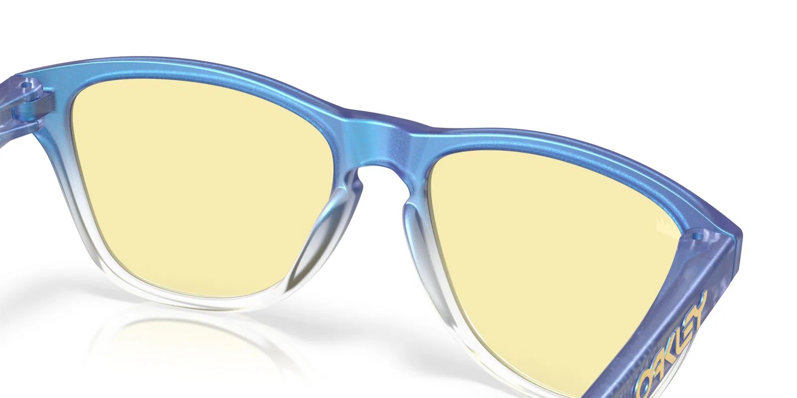 Oakley Frogskins Xs 9006 Sunglasses - view 17